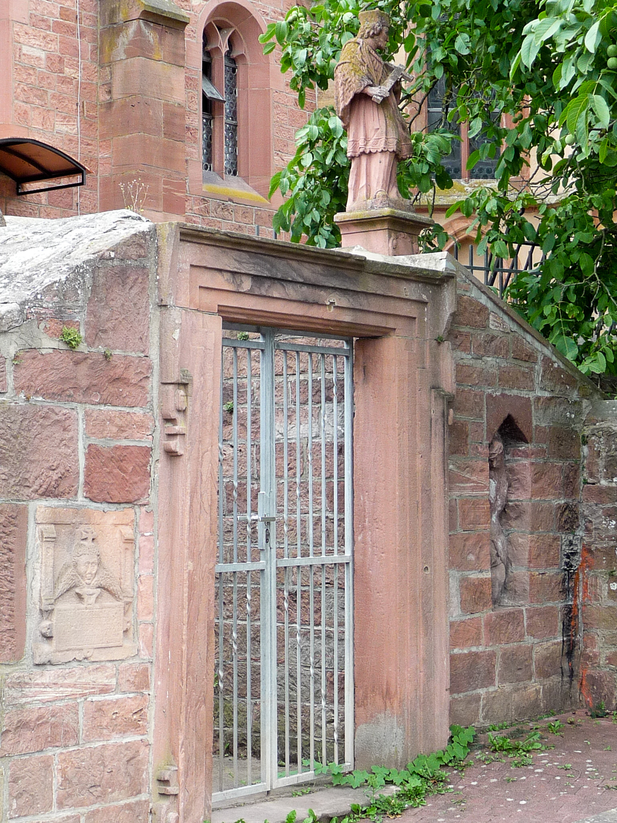 Kirche in Niedernberg