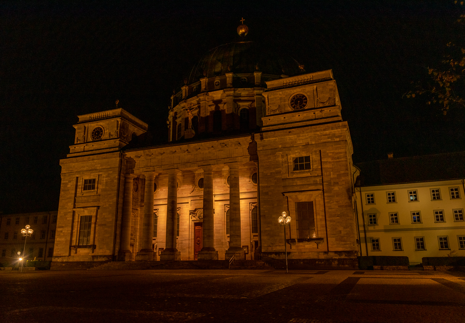 Dom in St. Blasien bei Nacht