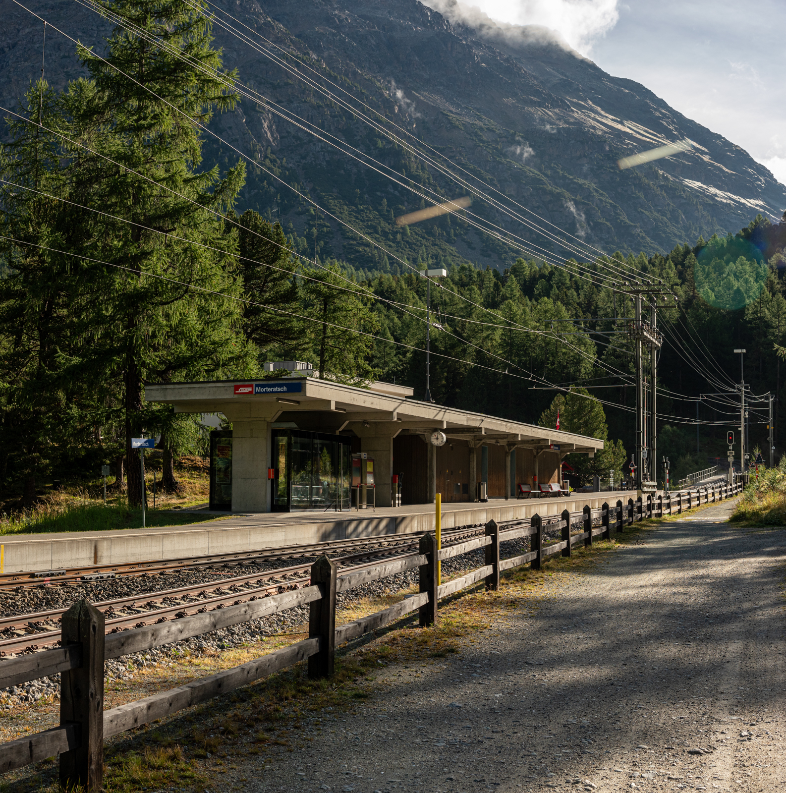 Bahnhof am Morteratsch-Gletscher